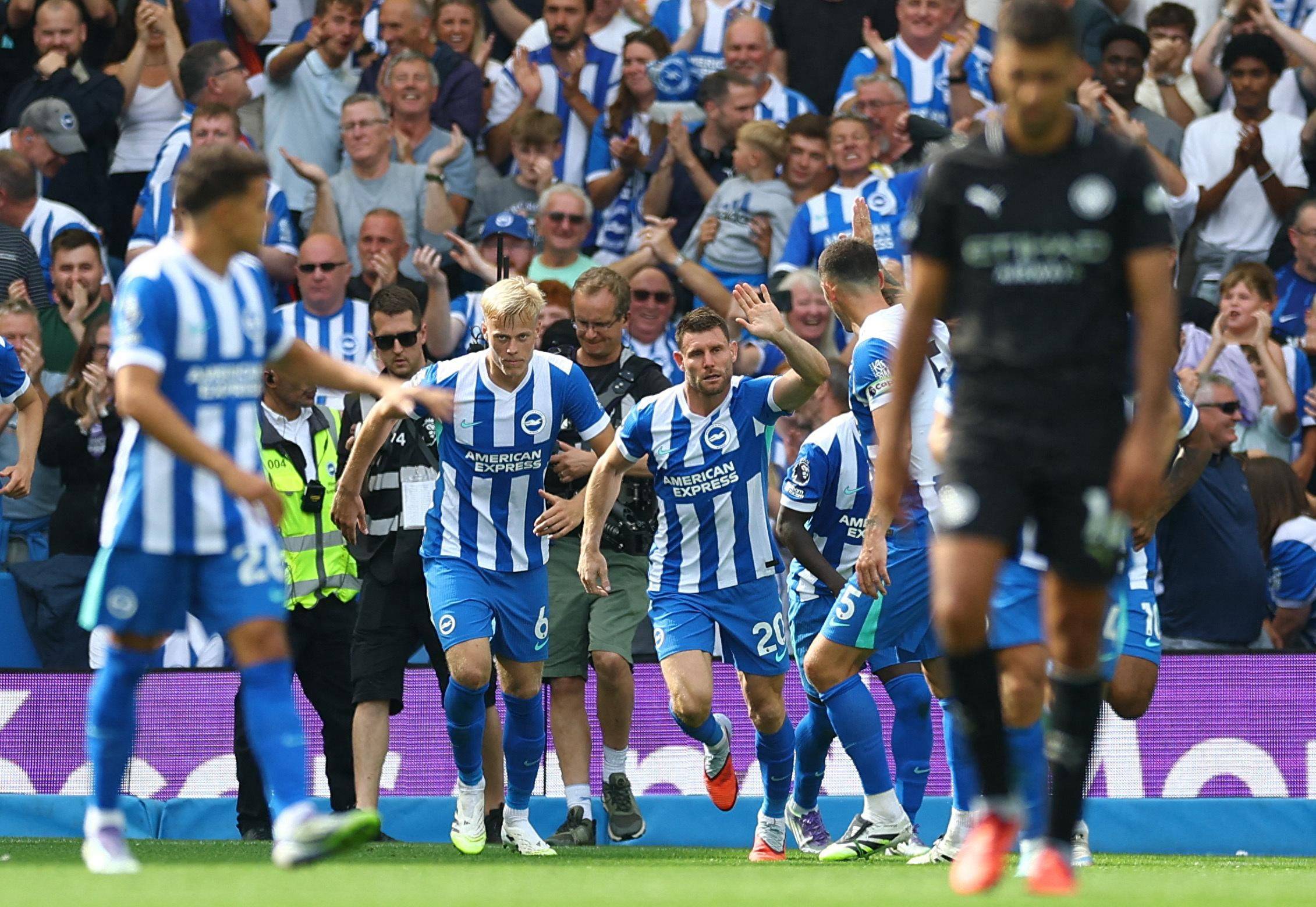 手感爆棚！新疆外援纳托尔半场7中6贡献15分