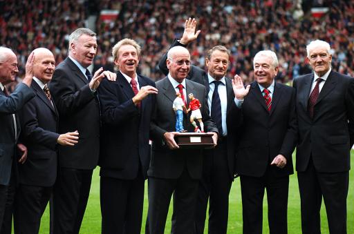 斯凯利晒穿齐达内、博格巴尤文球衣照，尤文球迷留言“快来”