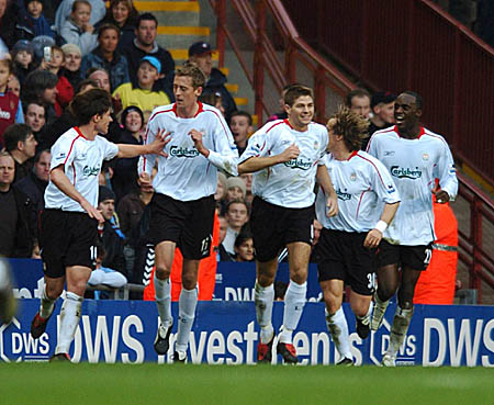 法媒：梅斯后卫夸奥不满未首发，坐在皮球上拒绝赛前热身