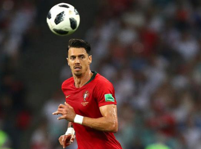 美高梅中国2025年餐饮业务收入占比升至25%